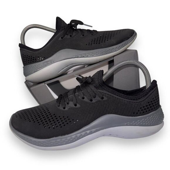 Crocs Literide 360 Pacer Knit Black / Grey 206705 Women's 8 - Picture 1 of 11